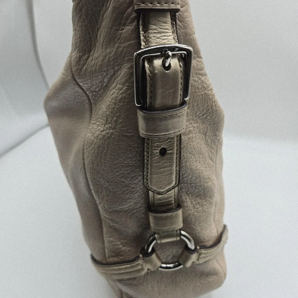 Coach Hobo Bag‎ Womens Large Beige Leather Zip Closure Purple Satin Lined
